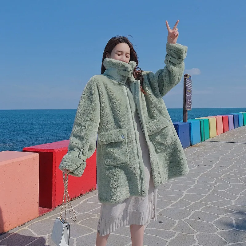 

Photo Shoot in-Salt Sweet Granule Lambs Wool Green Loose-Fit Mid-length Handsome Stand Collar Locomotive Woolen Jacket Women's
