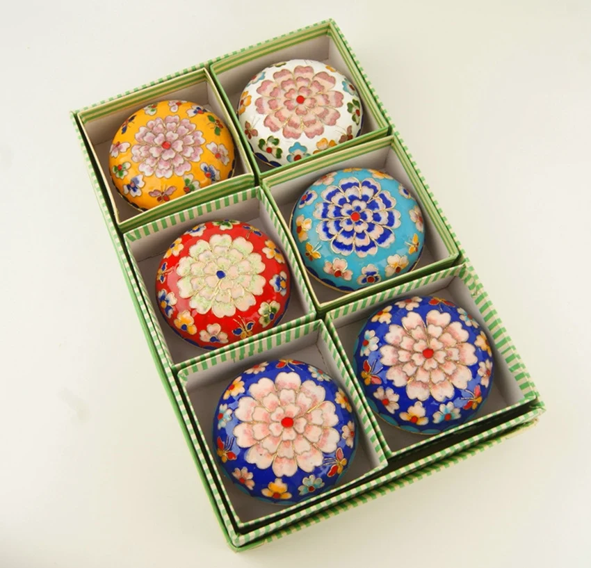 

Cloisonne Jewelry Box Handmade Silk Copper Tire 3 Inch Powder Box Beijing Crafts