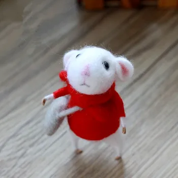 

1 PCS Felt Craft Material Package Lovely Red Sweater Mouse Handmade Funny Mice Felting Kid Christmas Gift Accessories Craft Kits