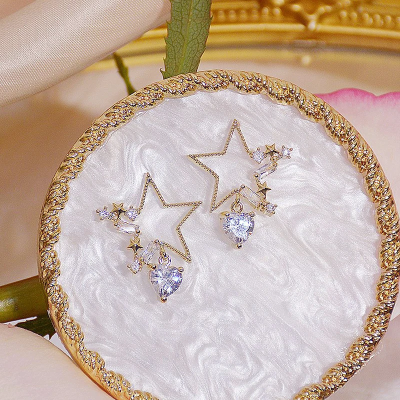 Temperament Transparent Crystal Hollow Star Women Earring Bling Zirconia Minimalist Exquisite Stud Earrings Wedding Bizuteria