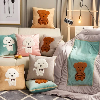 

40X40/45X45CM cartoon dog/bear embroiderd cushion blanket dual-use thick plush velvet quilt pillow blanket car travel blanket