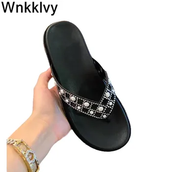 

Summer sandals Beach Slipper Woman clip toe pearl crystal decor Lazy Mullers 2020 flat Shoes Casual vocation Female slides