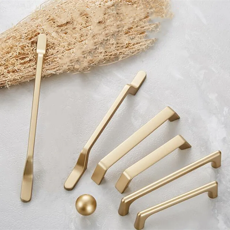 1PC Sand Gold Cabinet Door Handles Zinc Alloy Wardrobe Drawer Door Pulls European Light Luxury Furniture Handle Hardware furniture handles kitchen door handles