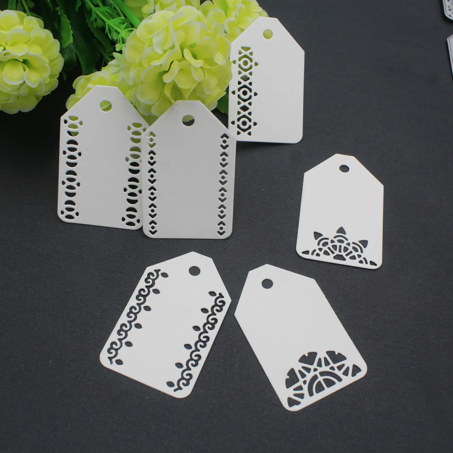 

Tags Set Metal Cutting Dies for Craft Dies Scrapbooking DIY Album Embossing Paper Die Cut New Dies for 2019 Decor