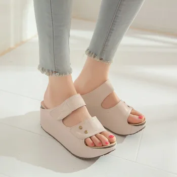 

Summer new heel rivet sandals and slippers with thick soles
