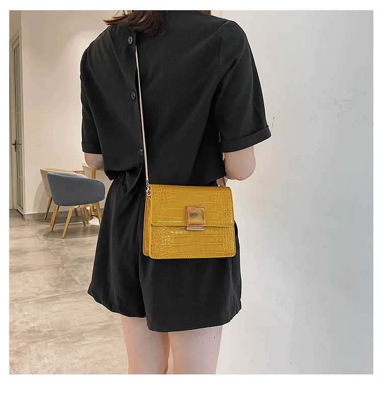 

Woman 2019 new summer small fresh shoulder bag with ins crocodile chain bag
