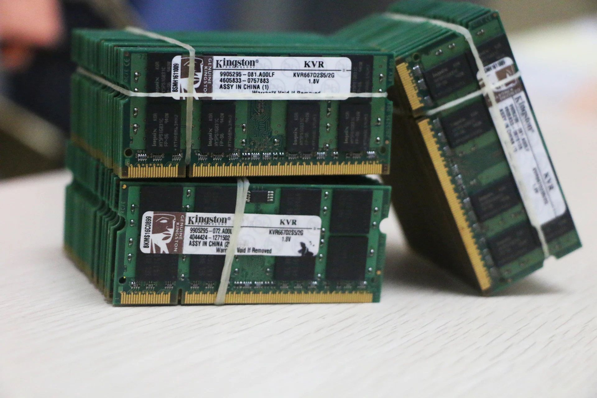 Kingston NB 1 Гб 2 ГБ 4 ГБ PC3 DDR2 667 МГц 800 5300s 6400s лэптоп ноутбук память Оперативная память 1Г 2Г сети 4g SO-DIMM 667 800 МГц