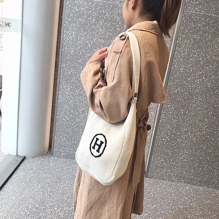 

WOMEN'S Bag Autumn And Winter Versatile Glorious Handbag Elegant INS Laziness-Style H Lettered Simple Yarn Knitted Bag
