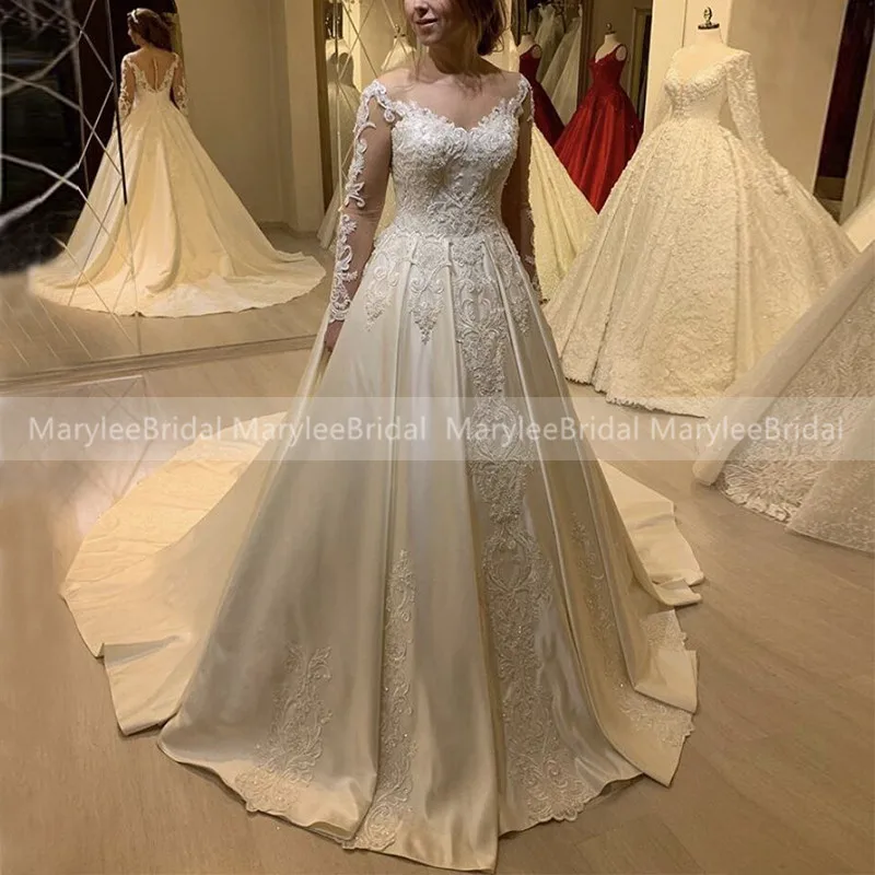 

Vintage Appliqued Wedding Dress With Long Sleeves Luxury Satin Bride Dress See Through Buttons Back Princess Turkey Bridal Dress