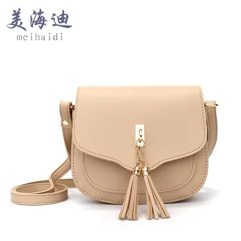 

Spring and summer new small bag tassel bag messenger bag fashion simple classic small square bag