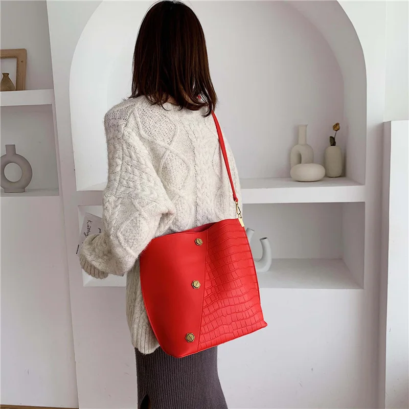 Сумка-мешок с крокодиловым узором новая женская сумка Европейская и американская мода Большая вместительная сумка через плечо Портативная сумка