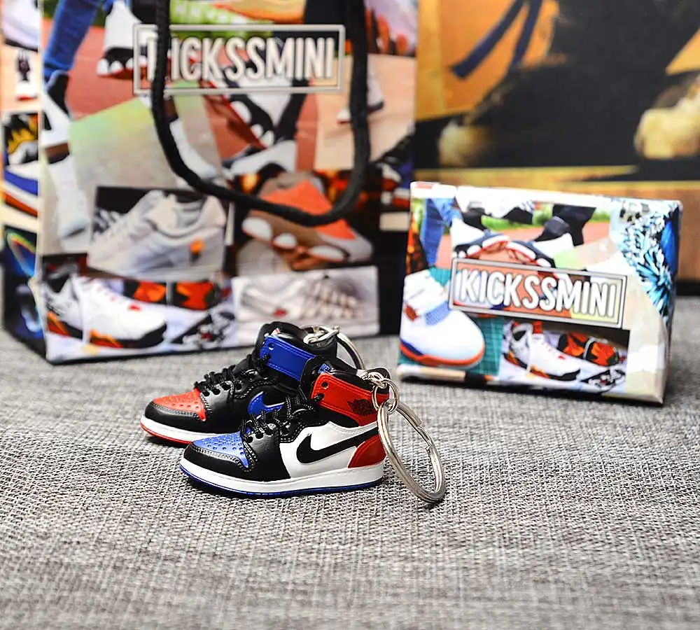 

Dropshipping Personality Generation AIR JORDAN 1 RETRO TOP 3 3D Sneaker Model Bag Pendant Couple Keychain