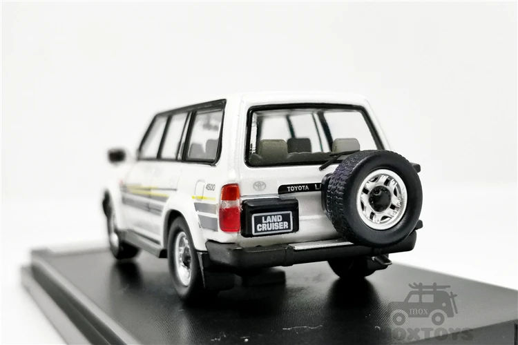 Carro Master Toyota Land Cruiser Lc80 1:64 9 High Quality Brinquedos e hobbies