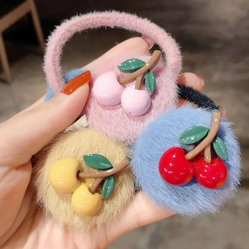 Рисунок 2 - Новинка, резинка для волос с красной