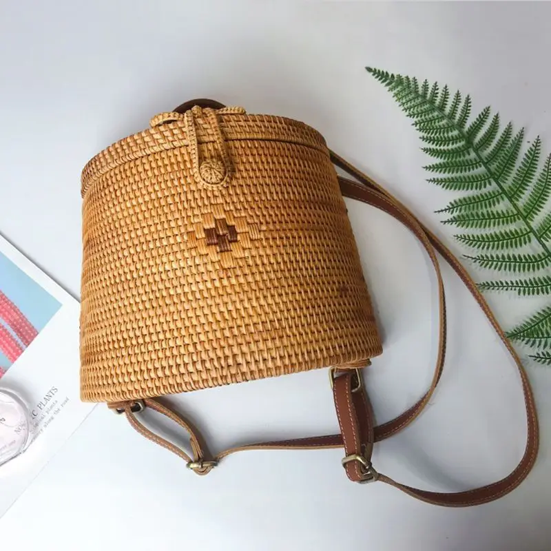 

Summer Vietnam Hand-woven Rattan Bag Backpack Bohemian Beach Bag M5TE