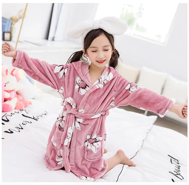 Ночной халат для детей, фланелевые халаты для маленьких мальчиков и девочек, детские пижамы с полотенцем, детская теплая одежда для сна