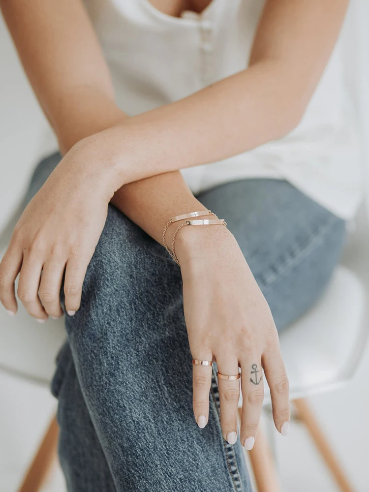 H80cc3326143a4537aa30e27e7c64bd37u