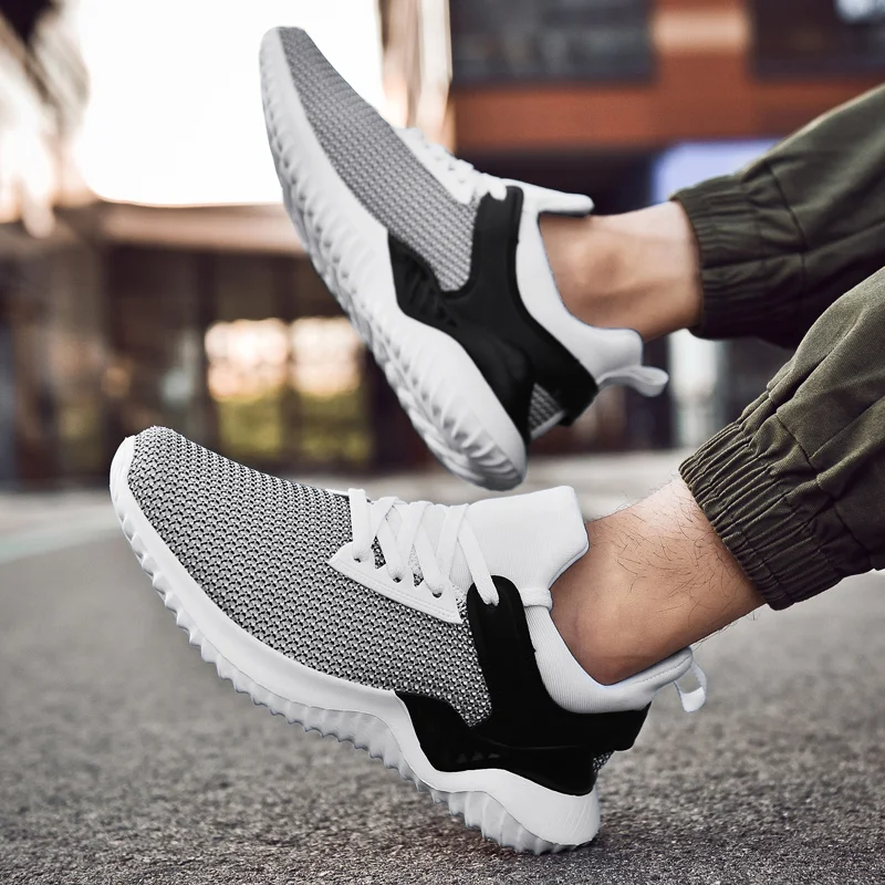 Lightweight Running Shoes Men Simple Classic Breathable Male Casual Shoes Man Jogging Sneakers Outdoor Lace Up Walking Footwear