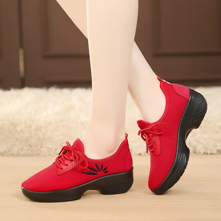 

New Style Spring And Autumn Women's Mesh Breathable Dance Shoes Fitness Gymnastics Dance Shoes for Women Knitted Soft-Sole Dance