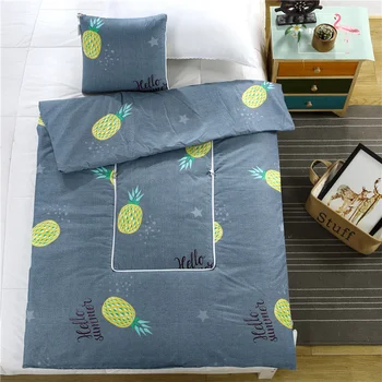 

Soft Comfortable Quilts Bed Quilt can be used as a pillow Comforter Washable Quilted Adult Bedding Colorful Duvet Summer Quilts