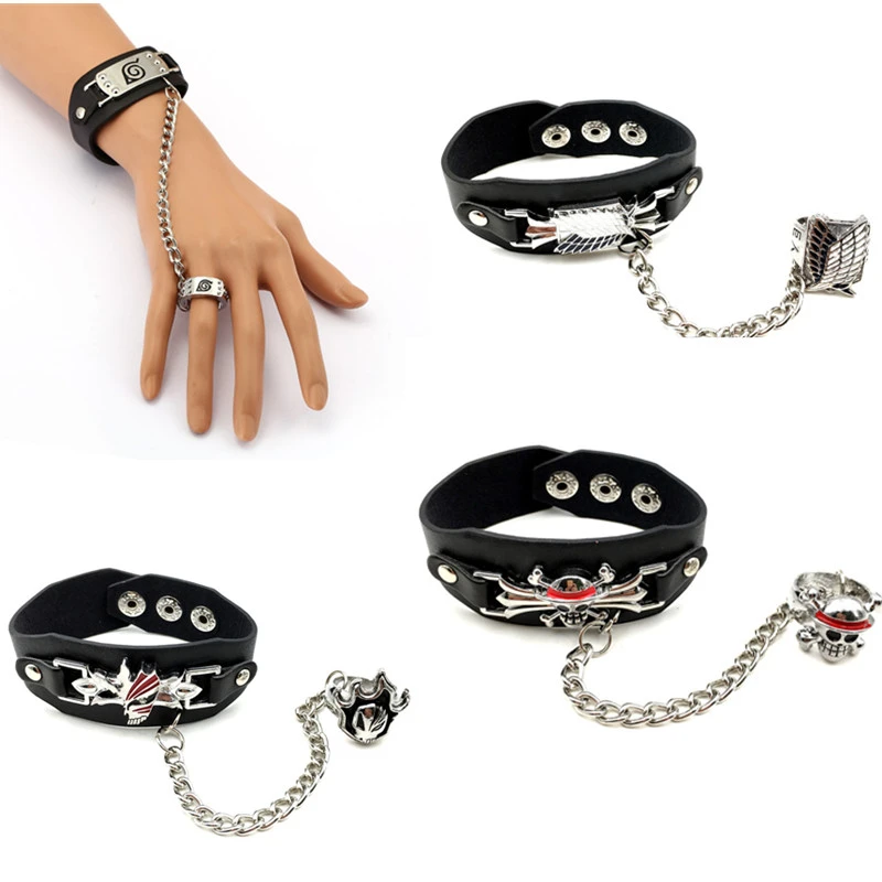 男性と女性のためのワンピースの革のブレスレット タイタンへのアニメの攻撃 チャーム パンク コスプレ ギフト Charm Bracelets Aliexpress