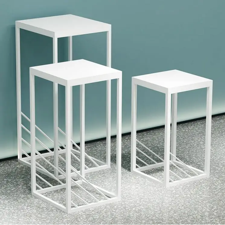 Jurk Winkel Voor Vrouwen Kleding Eenvoudige Hoge En Lage Plank Venster Schoen Zak Platform Vloer Rack Jurk Winkel Voor Vrouwen Kleding Eenvoudige Hoge En Lage Plank Venster Schoen Zak Platform Vloer Rack
