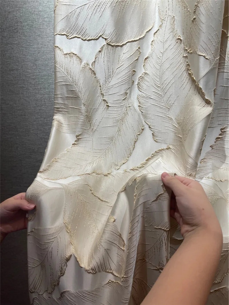 Luxury Embossed Gold Thread 3D Leaf Beige Drapes High-precision Jacquard Fabric Curtain For Living Room Bedroom Villa Home Deco