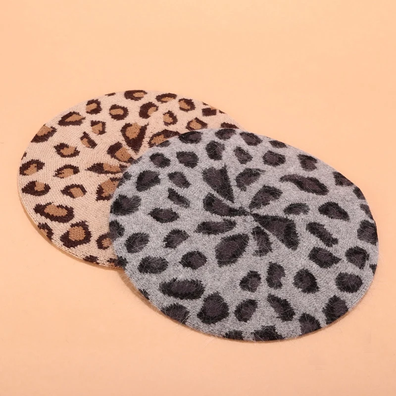Spring and Winter Warm Beret Female Retro Leopard Rabbit Fur Knit Painter Style Hat Pumpkin Hat Ladies