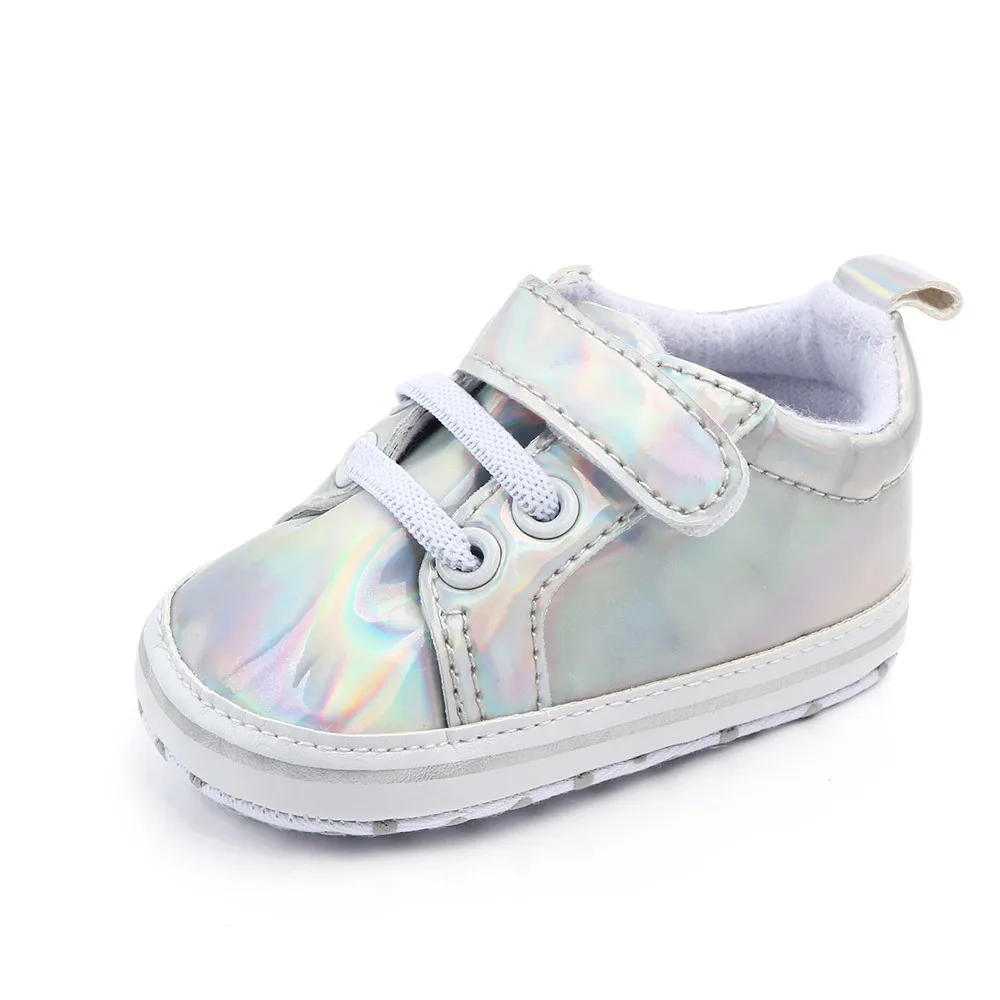 New Arrival Hot-selling Reflective Leather Fashion Baby Shoes Soft-soled Anti-skid Toddler Shoes Baby Shoes in First Walkers - Цвет: Белый