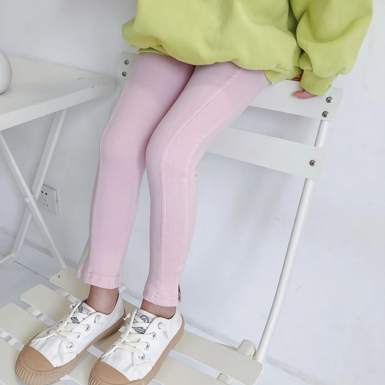 2019ins Autumn And Winter Versitile Fashion kai jiao Fork Design Girls Candy-Colored Run Leggings