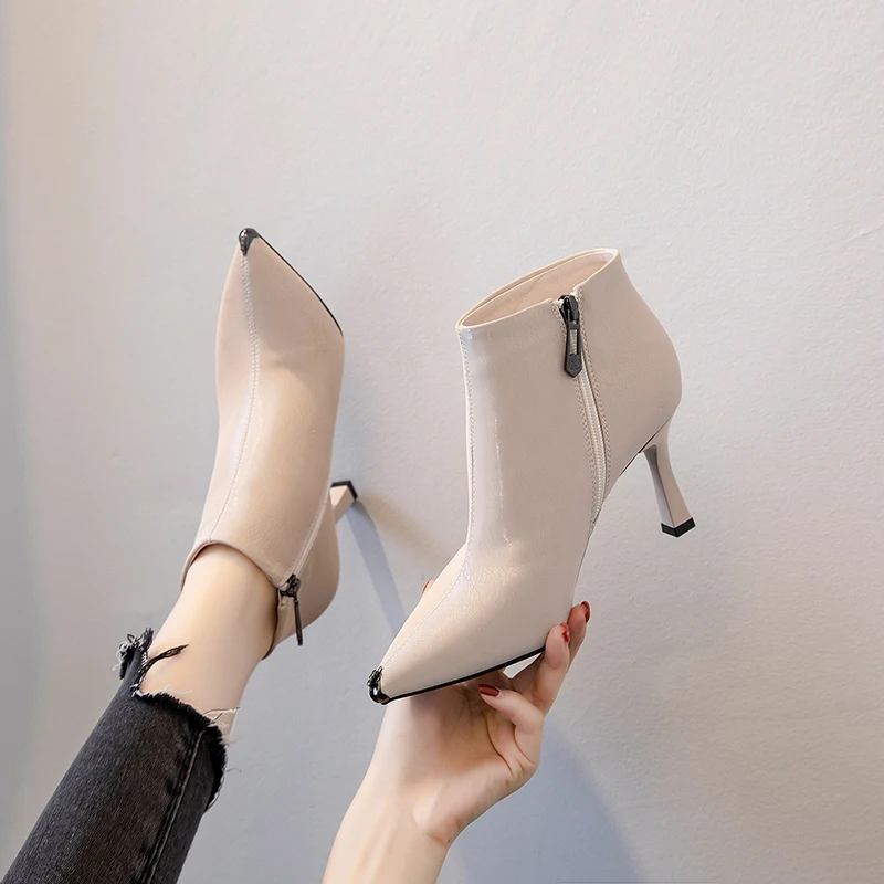 

Fine With High-heeled Shoes Metal Head Skinny Short Woman Boots 2019 Increase Down Boots Short Boots