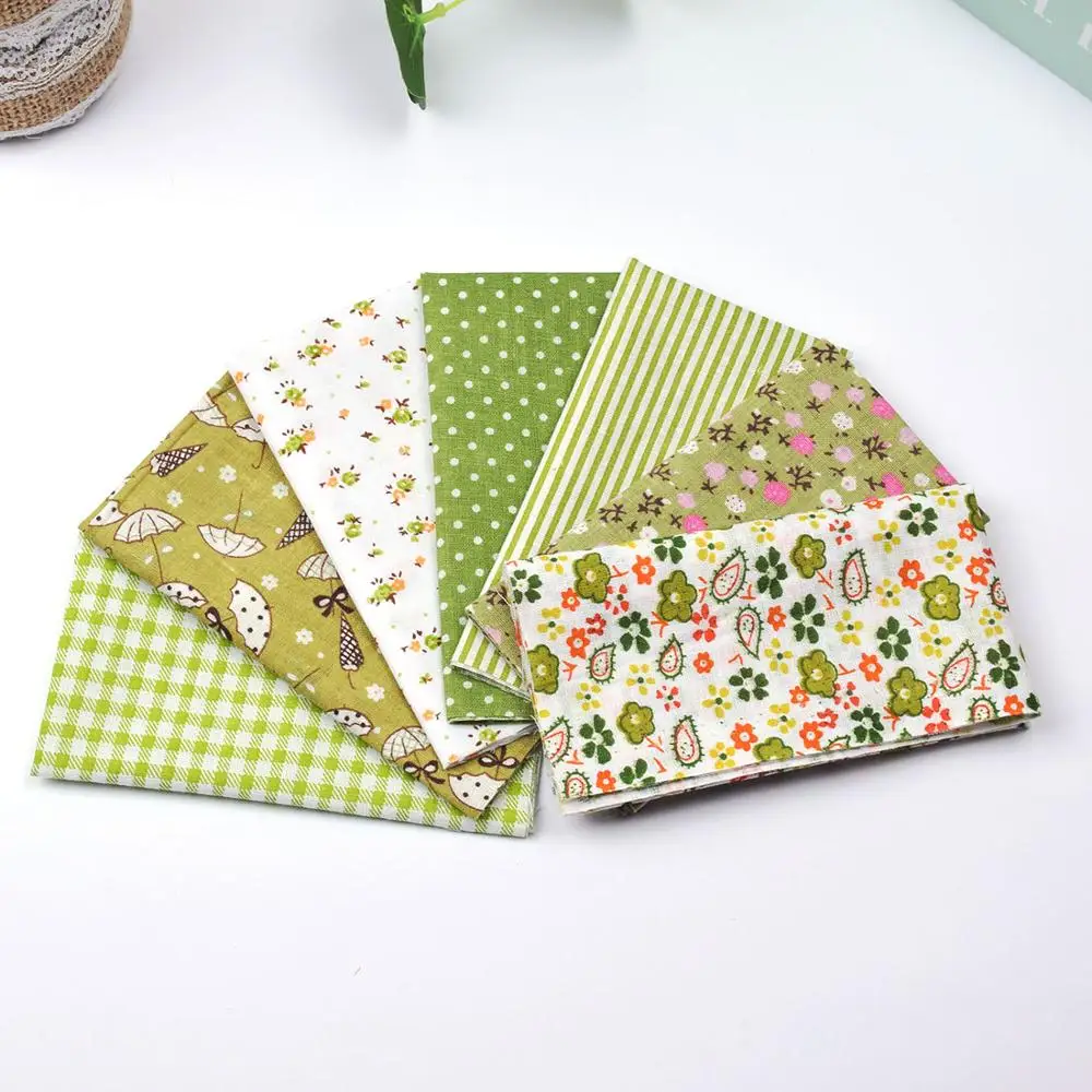 

DIY 7pcs/lots 25x25cm Light Green Flower Pattern100%Cotton Pur-cut Patchwork Fabric Bundle Sewing Quilting Crafts for Handmade