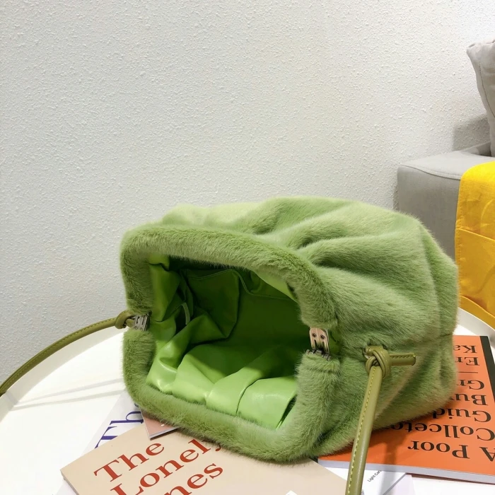 11992957758_2000004065