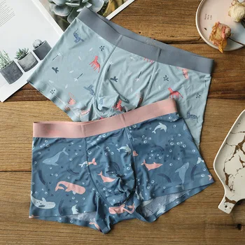 

the pure and fresh and breathable mesh printing Kong Bing silk underwear men's pants are young boxer shorts in summer