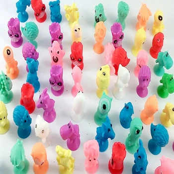 

100pcs Small Sucker Animal Plastic Sucker Toys Ickee Stikee Mini Suction Cup Models Collector