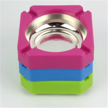 

2020 New Creative Candy Color Plastic Stainless Steel Square Edging Ashtray Home Office Advertising Cigarette Tool