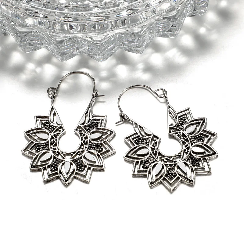Unique Tibetan Silver Color Tribal Ethnic Gypsy Earrings Hollow Out Water Drop Earrings For Women Dangle Earring Vintage Jewelry