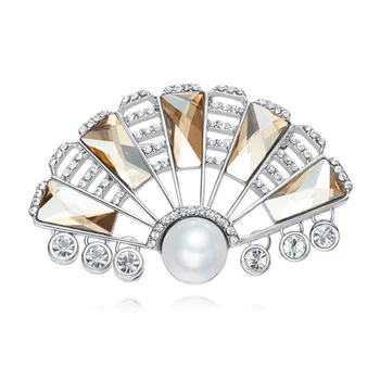

LuxJuly Simple Pearl Brooch Fan Design Brooches with Crystal and Rhinestones