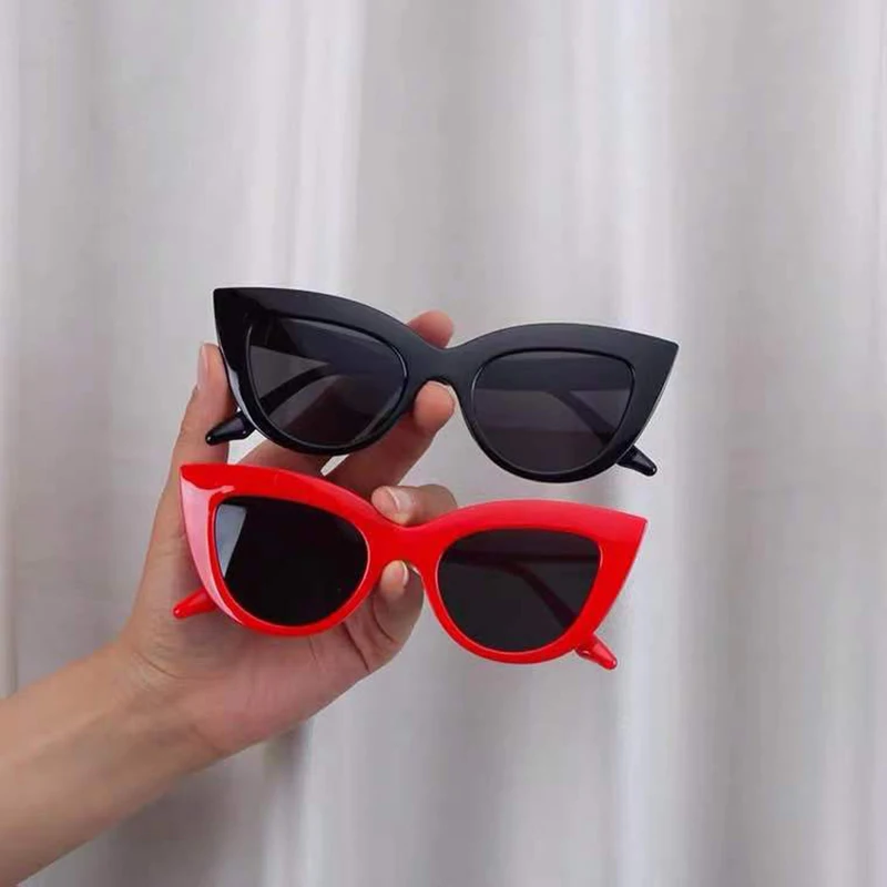 

Women Glasses Vogue American Style Cat Eye Metal Hinge Sunglasses Red Frame Black Lenses Vintage Luxury Designer Driving Glasses
