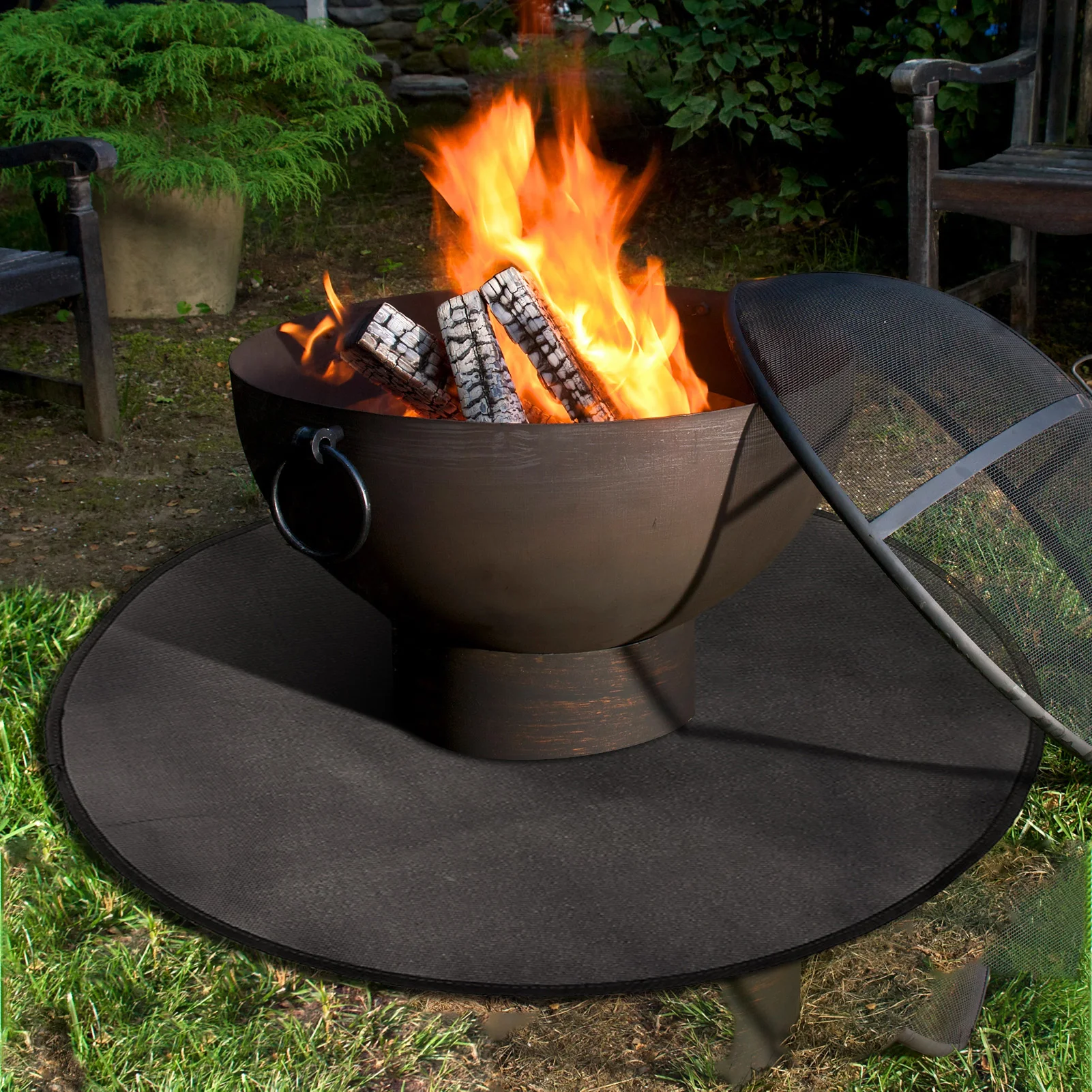 24/32/36 Inch Fire-Resistant Patio and Deck Mat 3