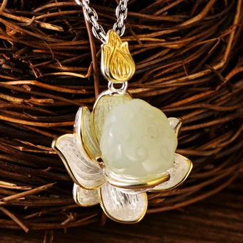 

Natural Inlaid Hetian Jade White Jade Lotus Necklace