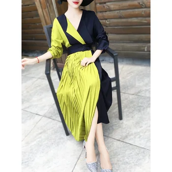 

2020 Spring New Style Goddess-Style Elegant High-End Suit Collar Contrast Color Joint Pleated Skirt Windbreaker Dress Women's