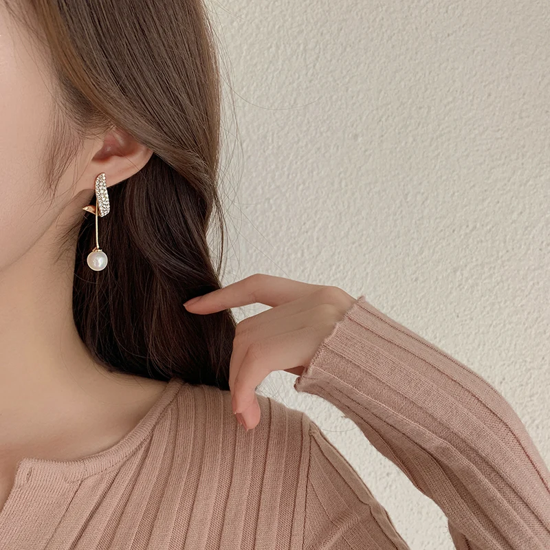 2021 New Arrival Classic Elegant Simulated-pearl Tassel Long Crystal Earrings For Women Fashion Water Drop Crystal Jewelry