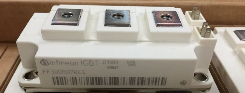 Infineon FF300R07KE4 IGBT модуль