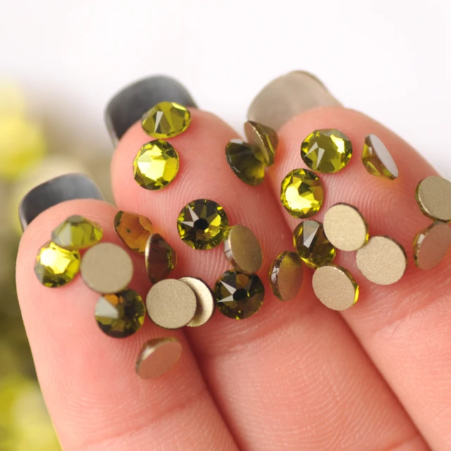 2088 Crystal Rhinestone Strass Olivine 8 Big 8 Small Crystals DIY Nail Art  Non Hotfix Rhinestones Garment Decoration - AliExpress