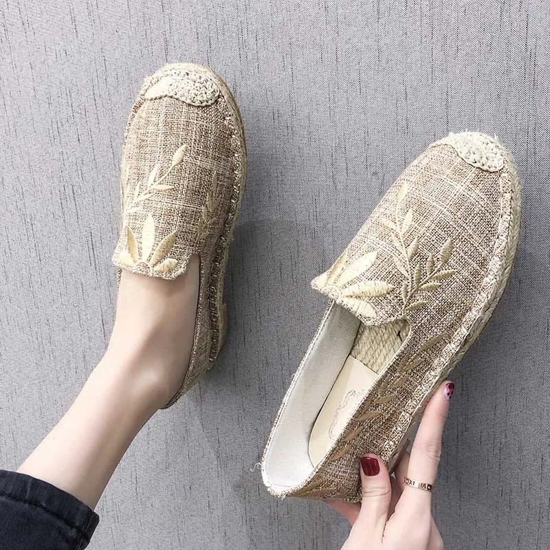 Beige Heel-3 Модная вышитая обувь в этническом стиле с цветочным принтом; женская парусиновая обувь на плоской подошве; женские эспадрильи; Лоферы без застежки; хлопковая прогулочная обувь в китайском стиле - Цвет: Beige Heel-3