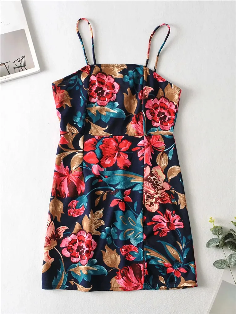 

2020 summer new European and American fashion sense of Art Print suspender short skirt show thin package hip dress women's versa
