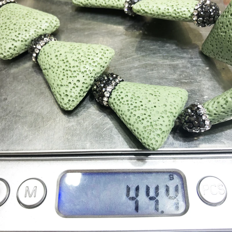 D906E055E4AAEFAA88A2E91B879E97C5