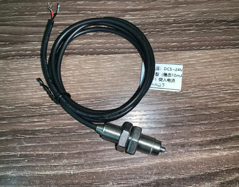 IP65 M12 high-precision contact precision