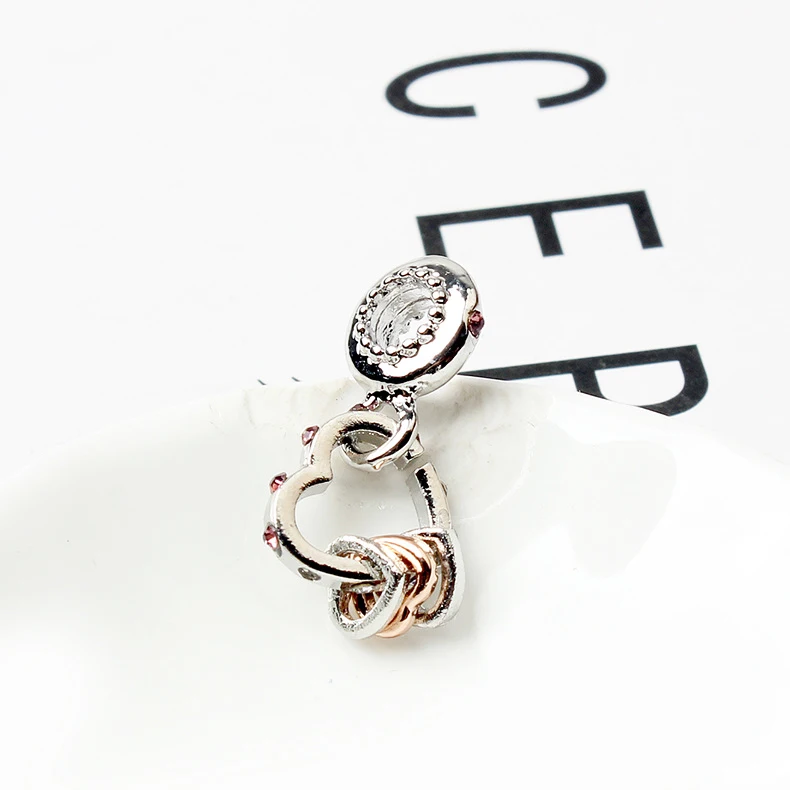 8891888948_2045298408